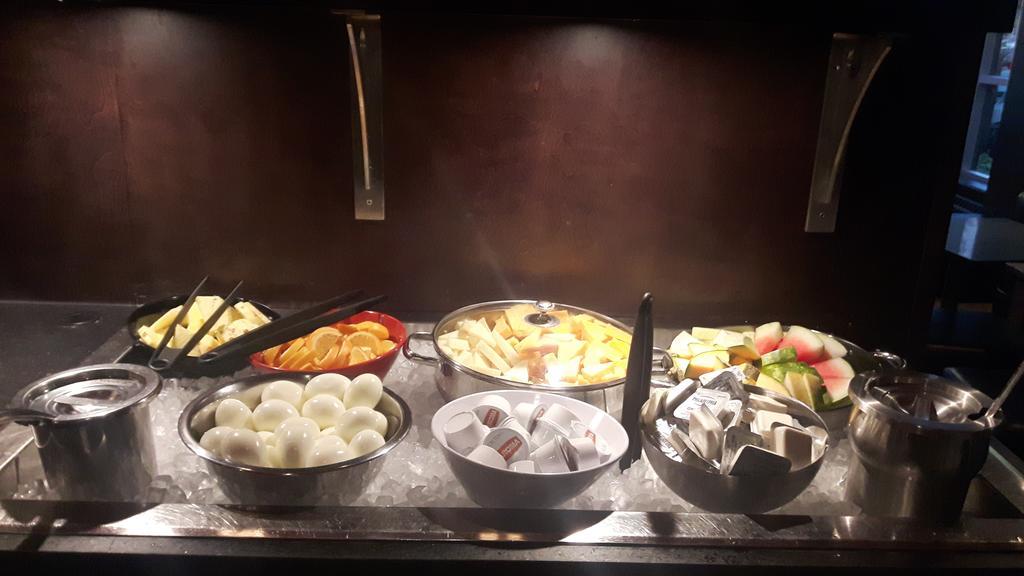 Grand Times Hotel - Aeroport De Quebec Zewnętrze zdjęcie